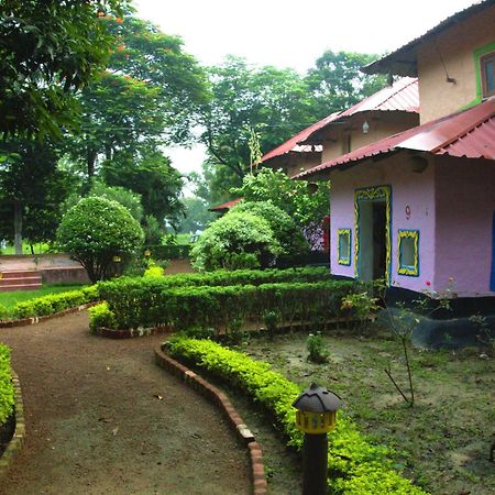 Raktokorobi Karu Gram Hotel Sri Niketan Kültér fotó